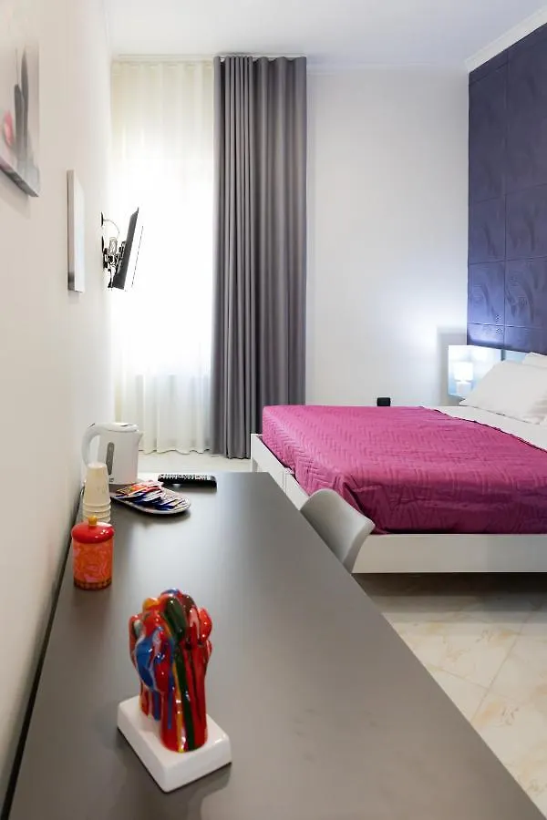 May Flower Luxury Napoli Italia