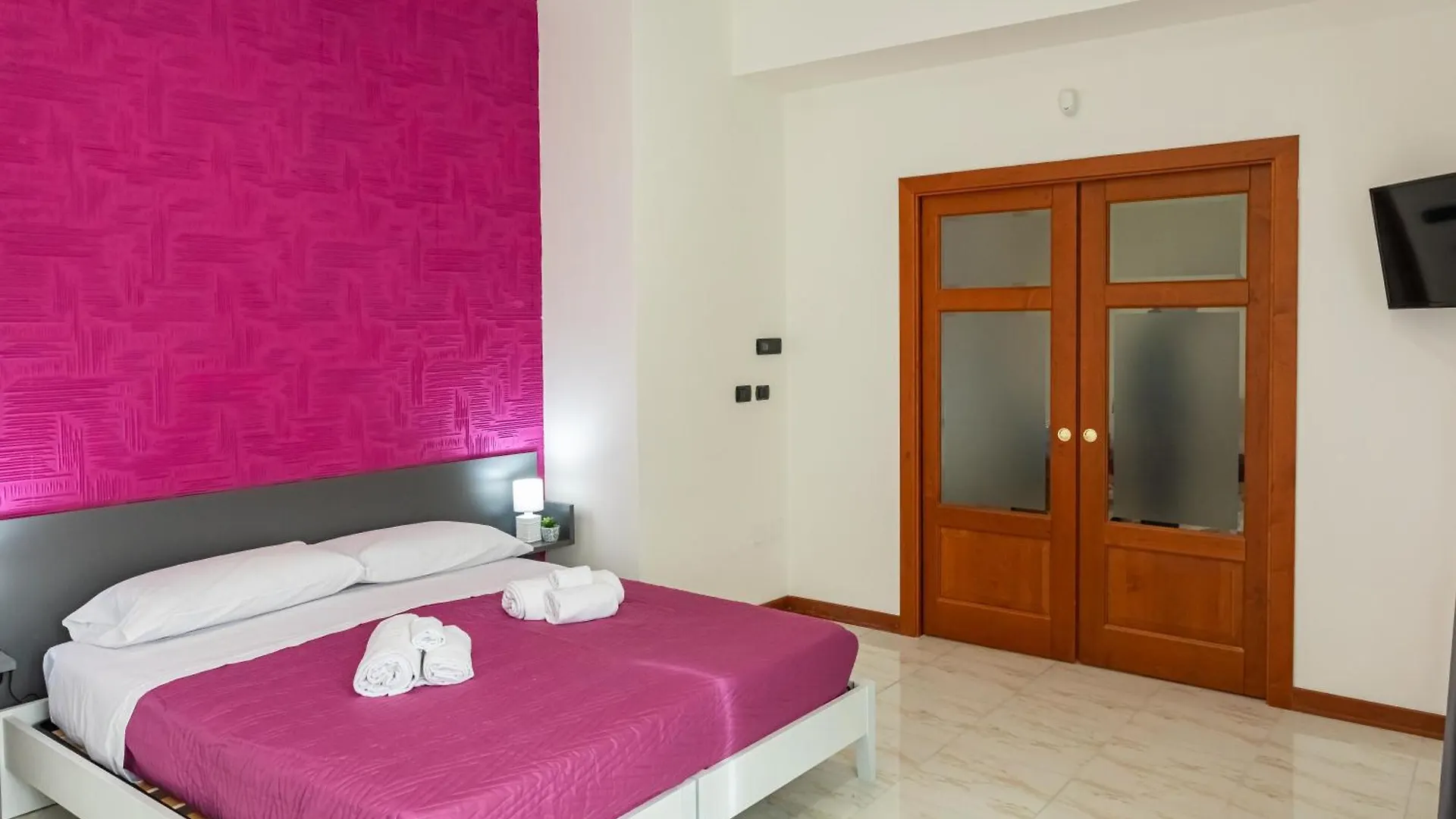 May Flower Luxury Napoli Affittacamere