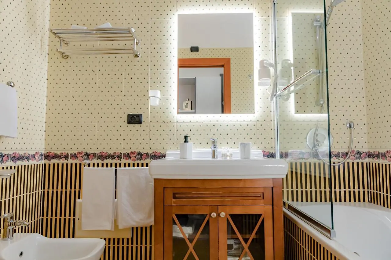 Guest house May Flower Luxury Naples