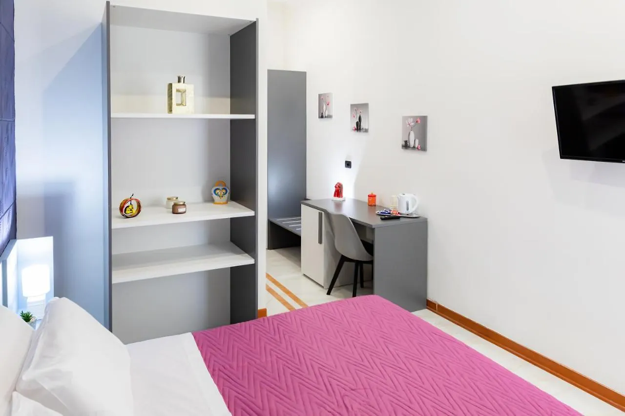 Guest house May Flower Luxury Naples
